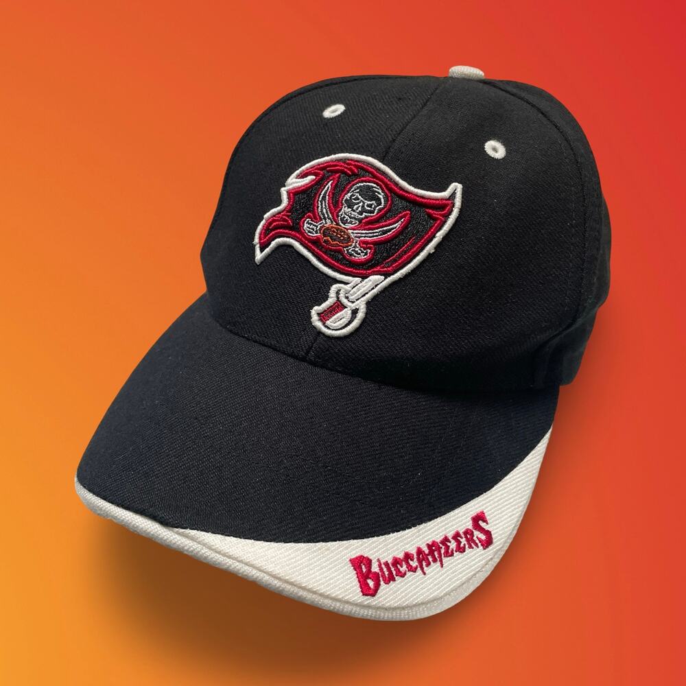 Tampa Bay Buccaneers Vintage 90s Hat Twins Enterprise Wool Blend Macau Black Cap